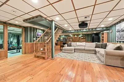 26 Astro Place, Dix Hills, NY 11746 - Photo 28