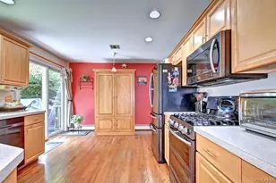 150 N Woods Dr, Wading River, NY 11792 - Photo 10