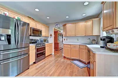 150 N Woods Drive, Wading River, NY 11792 - Photo 12