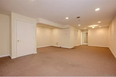 142 Spring Drive, East Meadow, NY 11554 - Photo 16