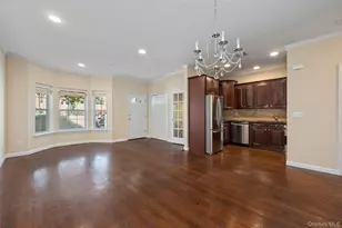 142 Spring Dr, East Meadow, NY 11554 - Photo 4