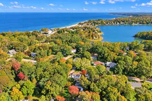 430 Grove Rd, Southold, NY 11971 - Photo 2