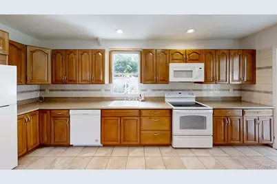 430 Grove Road, Southold, NY 11971 - Photo 6