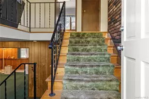8 Gunsch Estate Dr, Newburgh, NY 12550 - Photo 10