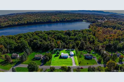 8 Gunsch Estate Drive, Newburgh, NY 12550 - Photo 8