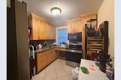36 Gordon Road, Valley Stream, NY 11581 - Photo 10