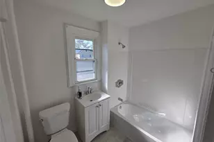 110-14 203rd St, Saint Albans, NY 11412 - Photo 6