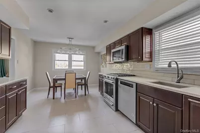 141-79 11th Avenue, Whitestone, NY 11357 - Photo 10