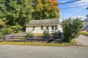34 McKinley Ln, Poughkeepsie, NY 12601 - Photo 2