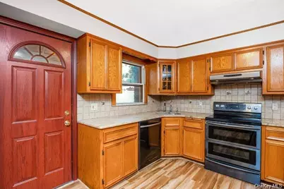 89 Catherine Avenue, Franklin Square, NY 11010 - Photo 2