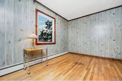 89 Catherine Avenue, Franklin Square, NY 11010 - Photo 14