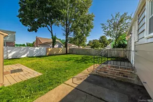 413 Greengrove Ave, Uniondale, NY 11553 - Photo 8