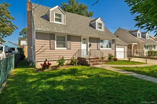 413 Greengrove Ave, Uniondale, NY 11553 - Photo 2