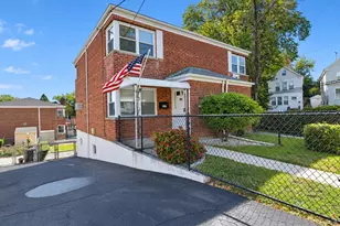 208 1st St, Yonkers, NY 10704 - Photo 2