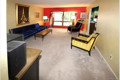 16 Argyle Place, Smithtown, NY 11787 - Photo 24