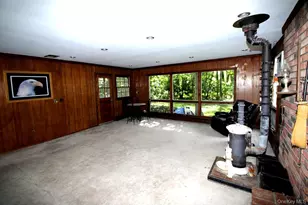 16 Argyle Pl, Smithtown, NY 11787 - Photo 20