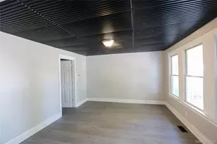 70 Van Deusen St, Kingston, NY 12401 - Photo 4