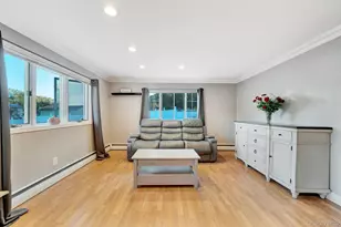 629 East Dr, Lindenhurst, NY 11757 - Photo 10
