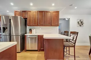 629 East Dr, Lindenhurst, NY 11757 - Photo 20