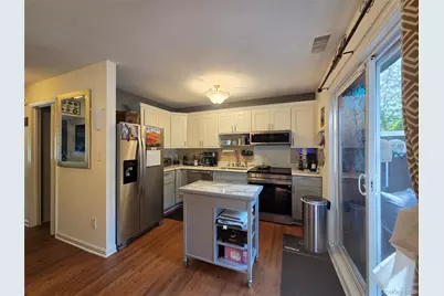 133 Fieldstone Court, Middle Island, NY 11953 - Photo 4