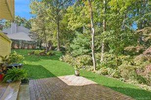24 Huntington Commons, Yaphank, NY 11980 - Photo 22