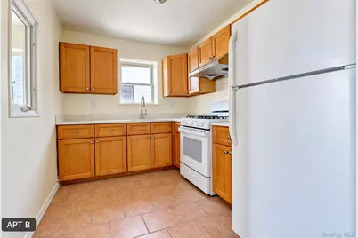 10358 103rd Street, Ozone Park, NY 11417 - Photo 32