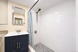 21-68 37th St, Astoria, NY 11105 - Photo 24