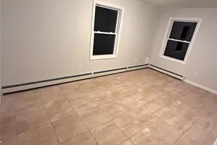 90 Dorchester Rd, Ronkonkoma, NY 11779 - Photo 12