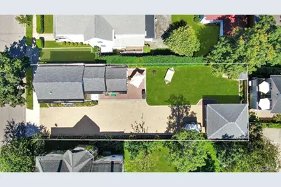 430 1st Street, Greenport, NY 11944 - Photo 2