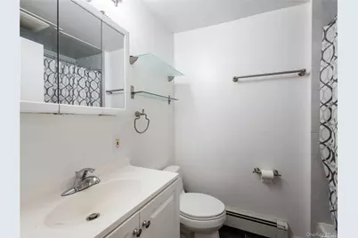 18 Third Avenue #A, Port Washington, NY 11050 - Photo 6