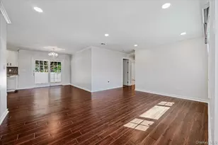 146 St Marks Pl, Massapequa, NY 11758 - Photo 4