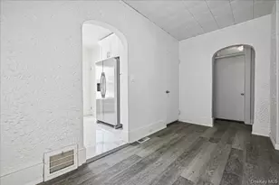 179-12 145th Rd, Springfield Gardens, NY 11434 - Photo 10