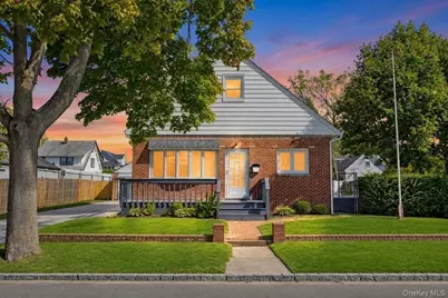 180 N 7th Street, Lindenhurst, NY 11757 - Photo 1