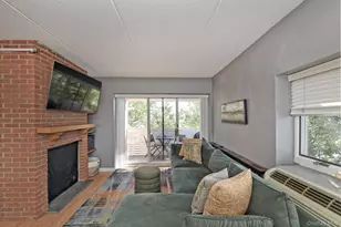 205 Mineola Blvd, Mineola, NY 11501 - Photo 14
