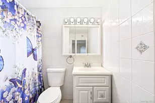 24 Chapel Pl, North Babylon, NY 11703 - Photo 12
