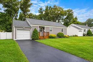 24 Chapel Pl, North Babylon, NY 11703 - Photo 2