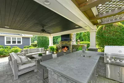 31 Huntington Bay Road, Huntington, NY 11743 - Photo 30