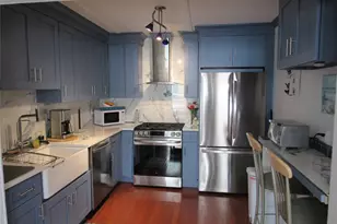 94 Main St, Westhampton Beach, NY 11978 - Photo 2
