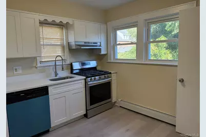 6 Red Brook Terrace, Great Neck, NY 11024 - Photo 10