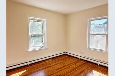 92 School Street, Oyster Bay, NY 11771 - Photo 12