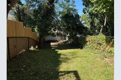 92 School Street, Oyster Bay, NY 11771 - Photo 16