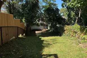 92 School St, Oyster Bay, NY 11771 - Photo 16