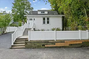 14 Corona Rd, Sound Beach, NY 11789 - Photo 32