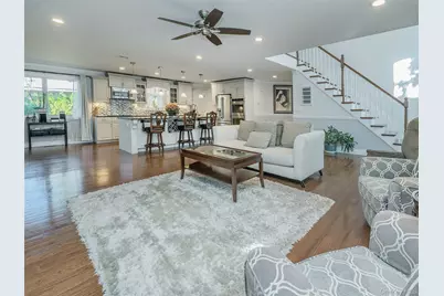 752 Kensington Court, Westbury, NY 11590 - Photo 6