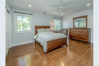 752 Kensington Court, Westbury, NY 11590 - Photo 20