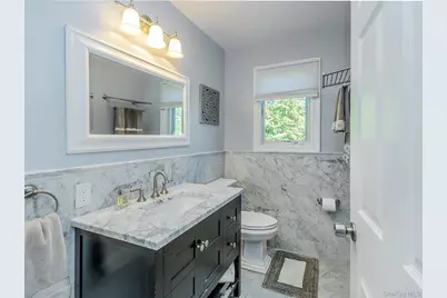 752 Kensington Court, Westbury, NY 11590 - Photo 14