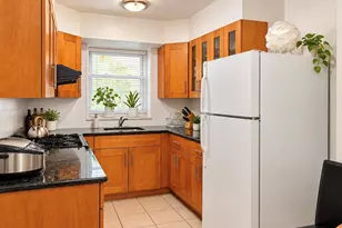 14215 Franklin, Flushing, NY 11355 - Photo 6