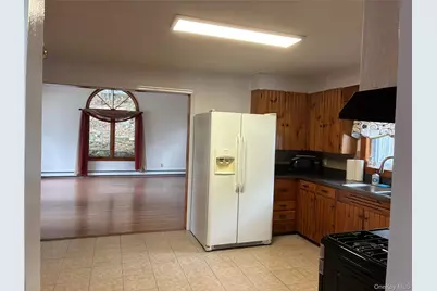 22 Farnum Street, Port Jervis, NY 12771 - Photo 8