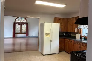22 Farnum St, Port Jervis, NY 12771 - Photo 8
