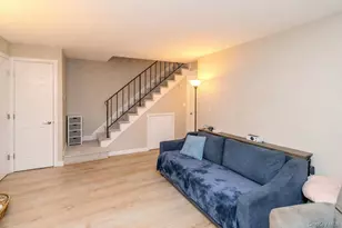 7 Sunnybrook Cir, Highland, NY 12528 - Photo 12